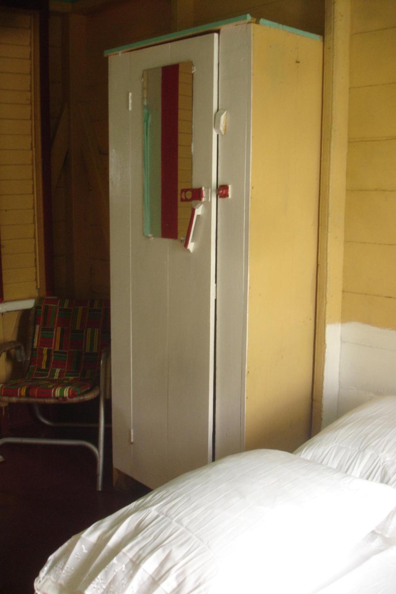 Finjam Cottage Port Antonio Habitación foto